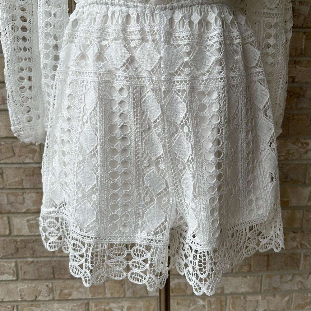 New Eilly Bazar Lace Romper Lined Size M 🌸 - Picture 11 of 16